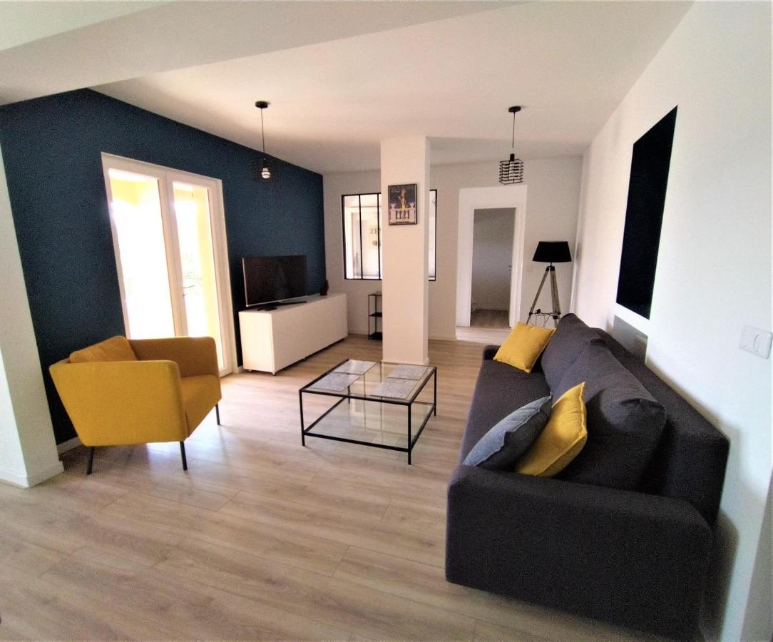 Superbe Bas De Villa 80 M2 Piscine Privee Reservee Aux Vacanciers Avec Vue Magnifique 6 Couchages La Londe-les-Maures Exterior foto